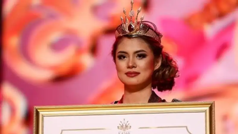 Титул «&#1178;аза&#1179; аруы-2017» завоевала Нургуль Асанова из Западно-Казахстанской области 