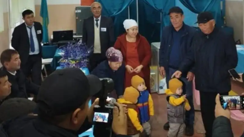 Мама тройняшек из Туркестанской области: Я сделала выбор в пользу будущего детей, фото - Новости Zakon.kz от 20.11.2022 12:04