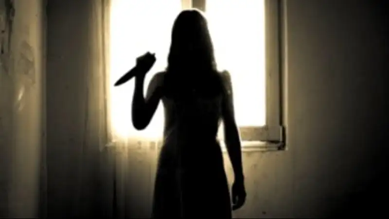 Актюбинка провела ночь с двумя мужчинами и едва не убила одного из них