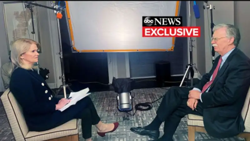 Болтон обвинил Трампа во лжи