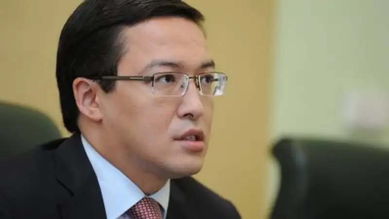 Глава Нацбанка ответил на вопрос о передаче пенсионных накоплений частникам