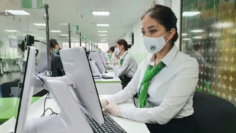 Опубликован график работы ЦОНов в праздничные дни