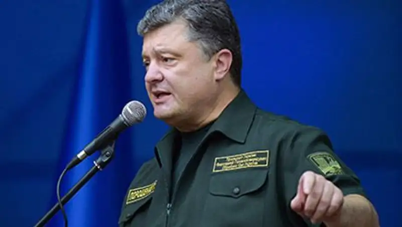 Порошенко отменил День защитника отечества 23 февраля