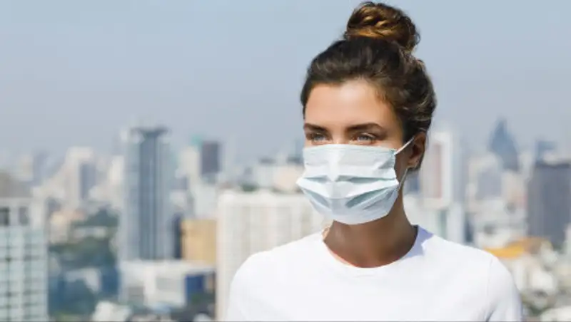 Так носить или нет маски на улице – разработаны новые правила