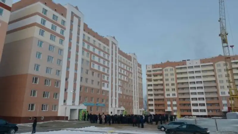 В преддверии Дня Независимости в Павлодаре открыли жилой дом и общежитие
