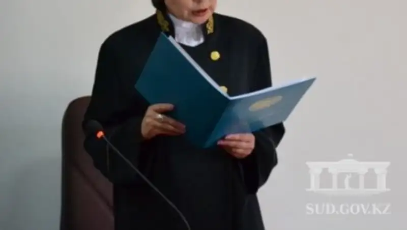 В Атырау осудили районного акима и начальника отдела экономики и финансов