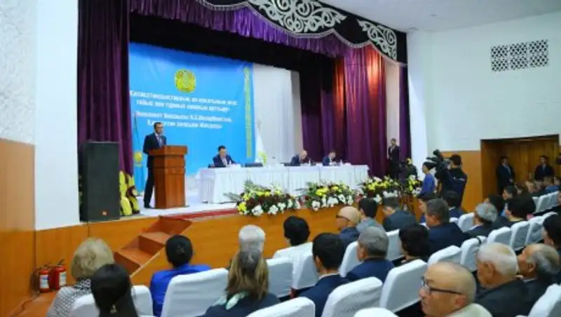 Маулен Ашимбаев: "Нұр Отан" усилит контроль над реализацией Послания