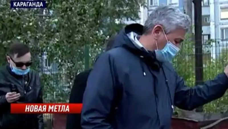 Аким Караганды решил бороться с мусором