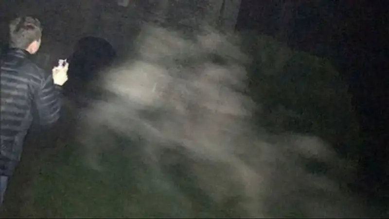 Британская туристка сфотографировала "призрак" в старинном замке