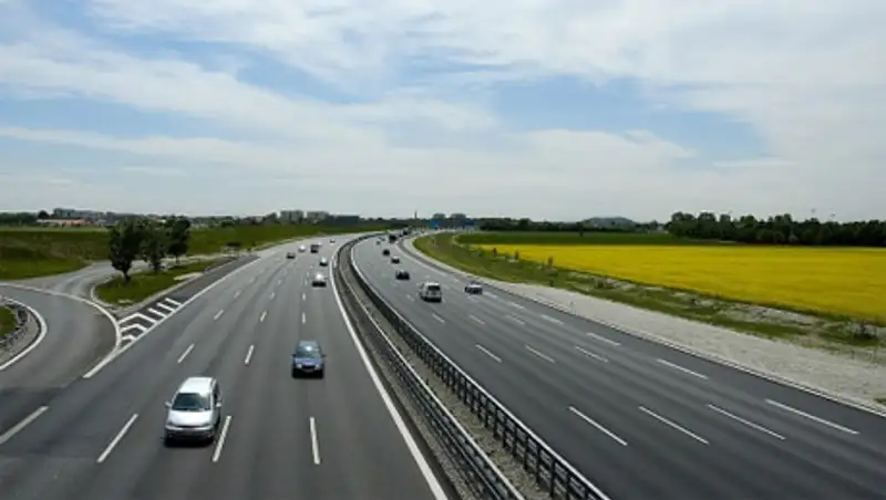 В Жамбылской области вдоль автомагистрали построят 8 сервисных комплексов