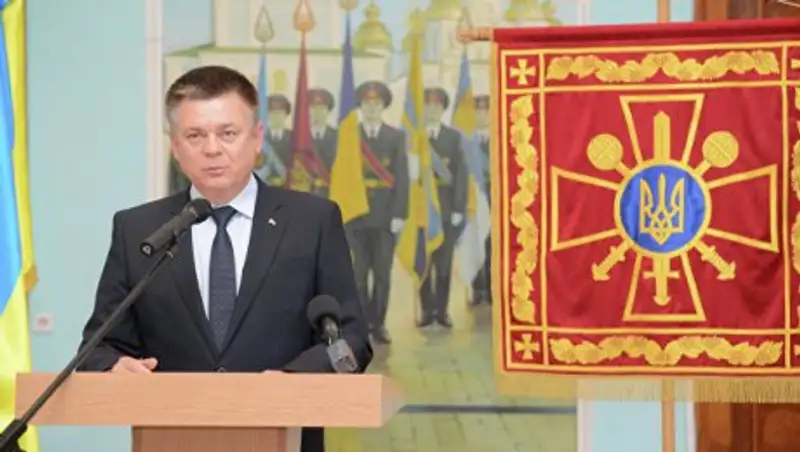 Экс-министра обороны Украины Лебедева объявили в розыск