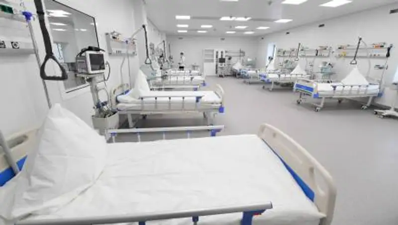 Сколько пациентов с КВИ находится в тяжелом состоянии