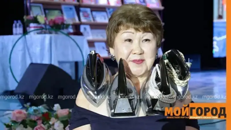 Женщина-магнит из Уральска удерживает на своем теле 10 кг металла