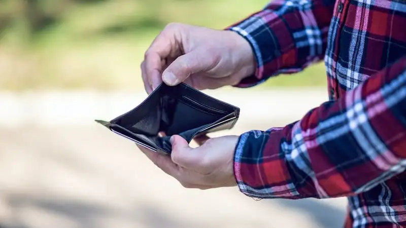 Первые банкроты появились в Казахстане