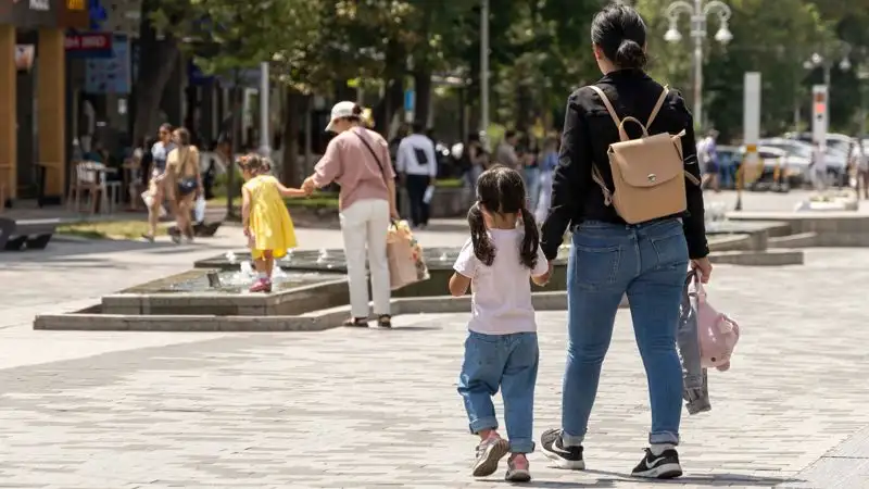Неправильно превращать все в бюрократию: депутат о запрете выезда детей за рубеж без приказа Минпросвещения