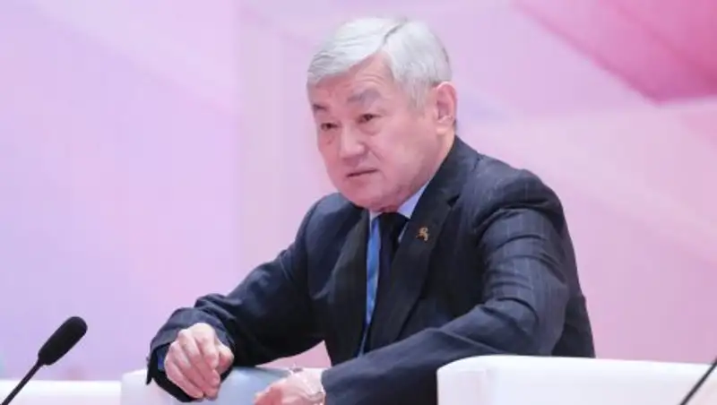 Б.Сапарбаев призвал общественность сплотить усилия для патриотического воспитания молодежи