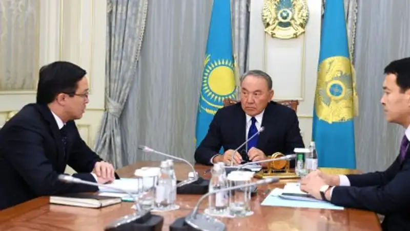Акишев доложил Назарбаеву о состоянии валютного и финансового рынка