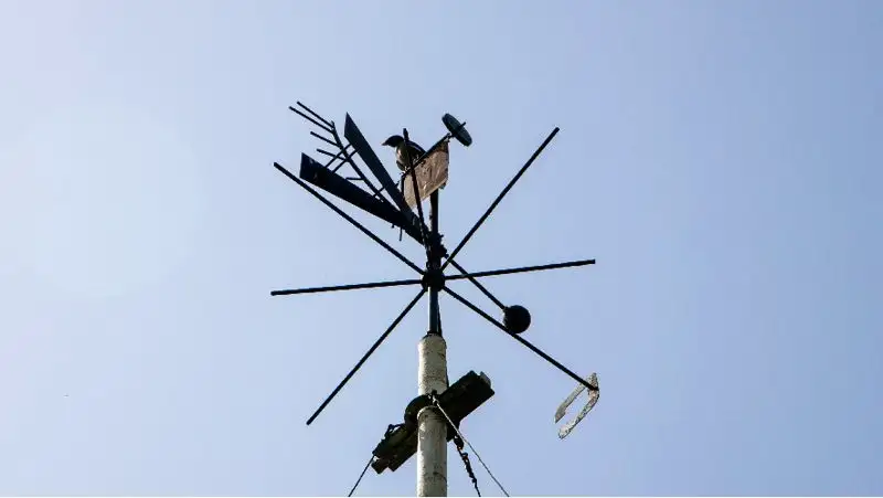 прибор измеяет скорость ветра, фото - Новости Zakon.kz от 02.06.2022 11:42