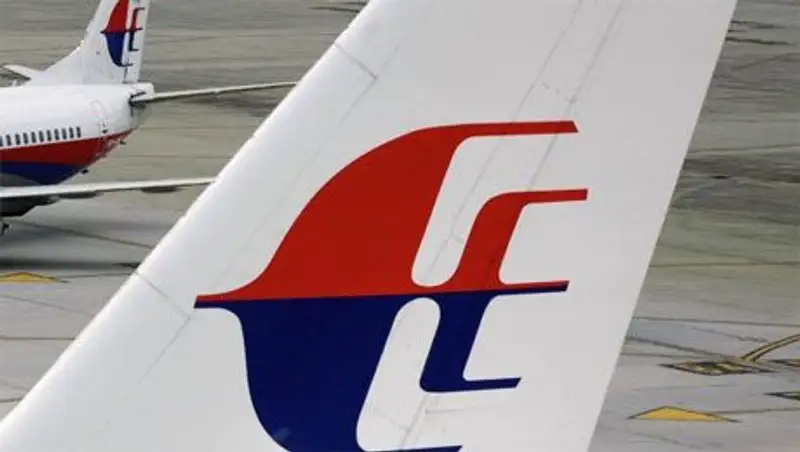 Мобильный телефон одного из пассажиров пропавшего самолета Malaysia Airlines