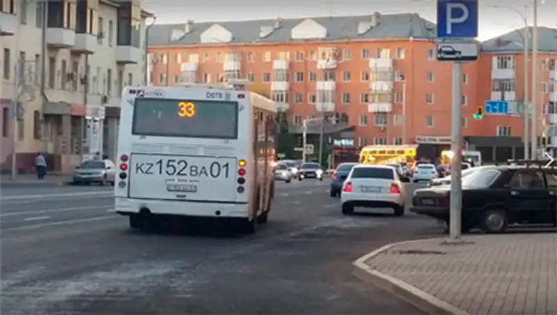 Астанчанка пожаловалась столичному акиму на работу "слепых" водителей городских автобусов
