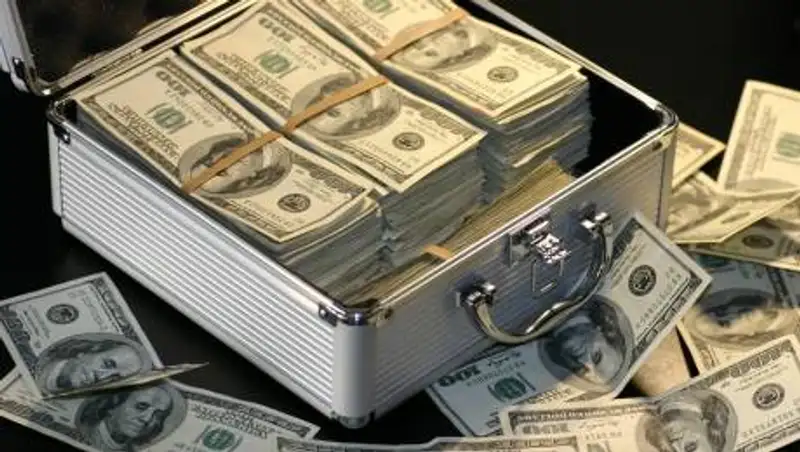 Казахстан вошел в топ-8 стран, где число богачей за год увеличилось