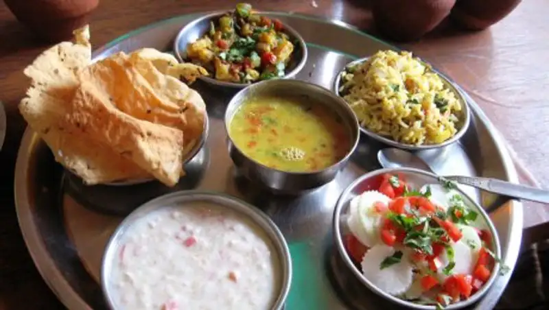 Индиец застрелил жену за поздно поданный обед