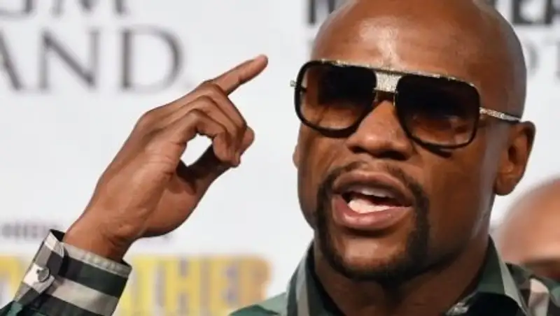 Эксперт ESPN оценил вероятность боя Головкин — Мэйвезер