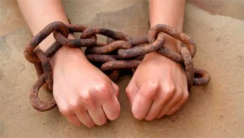 По 7 лет получили двое астанчан, продавших 17-летнюю девушку для сексуальной эксплуатации