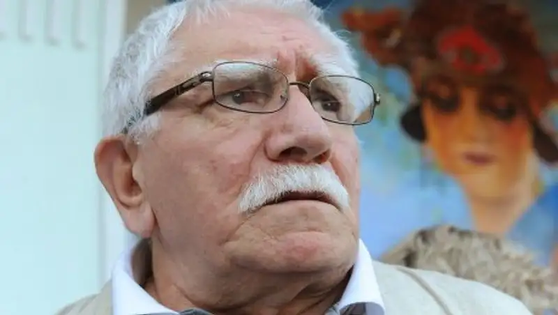 82-летний Армен Джигарханян подал на развод с 38-летней женой