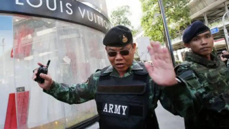 В Таиланде двое военнослужащих ранены в результате взрыва  