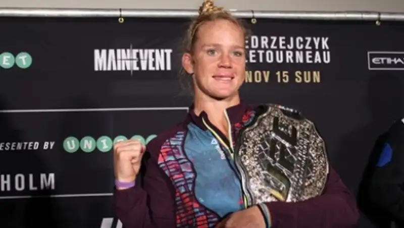 Холли Холм согласилась на бой с Рондой Роузи в июле