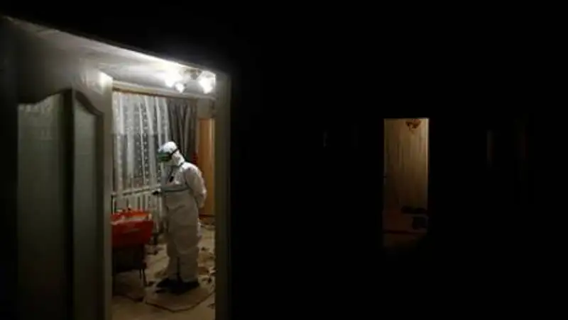 Врач раскрыл способы избежать заражения COVID-19 от члена семьи