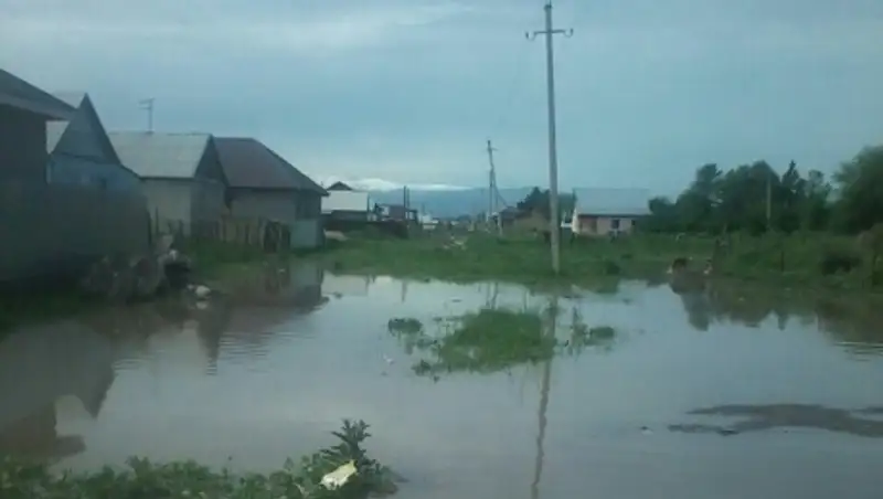 В Алматинской области затопило поселок Чемолган