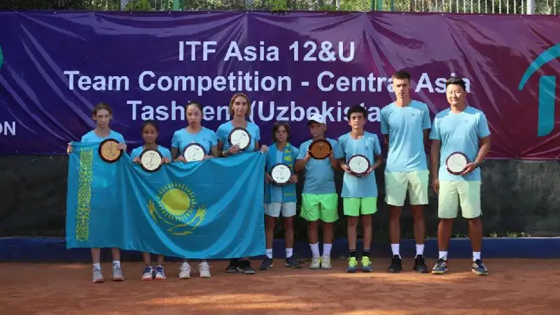 Юные казахстанцы прошли в финальный этап чемпионата Азии по теннису