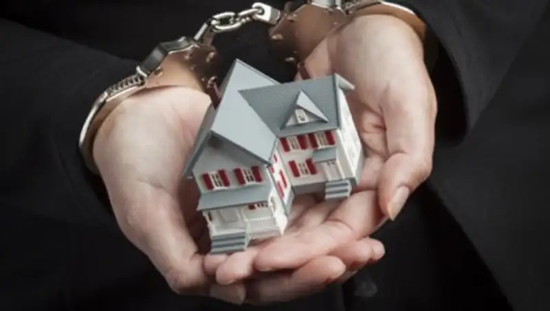 В Караганде задержали директора трех риэлторских компаний