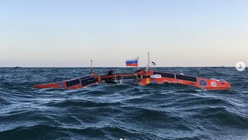 Лодка Федора Конюхова перевернулась в Южном океане