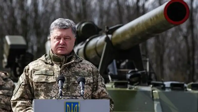 Порошенко выделил $120 млн на восстановление Донбасса