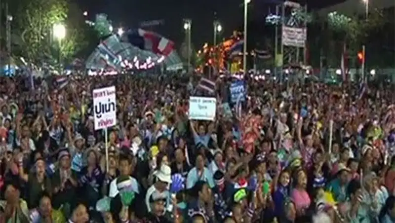 Оппозиция перекрыла семь главных перекрестков Бангкока