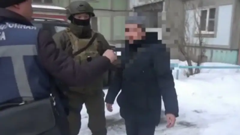 Появилось видео задержания сотрудников акимата ВКО