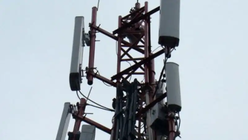 Опасны ли для людей антенны сотовой связи, рассказали в ДООЗ Астаны