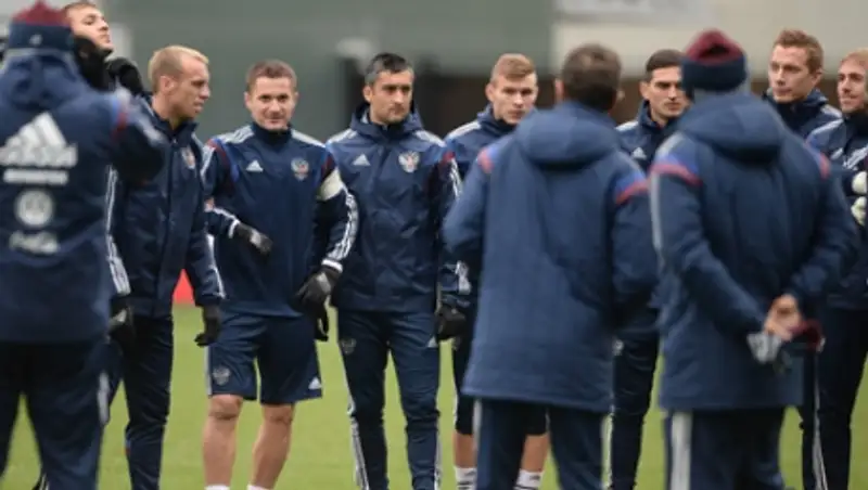 Петиция о выборах футболистов в сборную России собрала 100 тысяч подписей