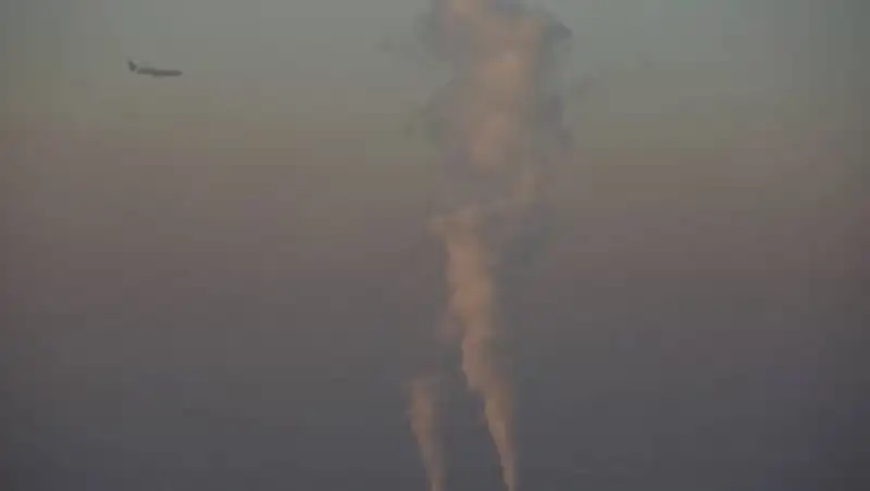 Синоптики объяснили причину смога в Нур-Султане