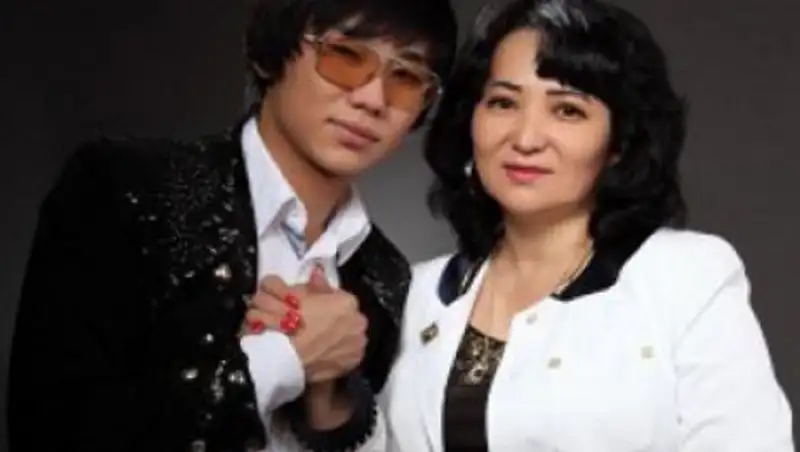 О скандалах в семье рассказала мать Кайрата Нуртаса