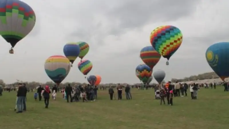 В фестивале воздушных шаров в Шымкенте принимают участие шесть стран