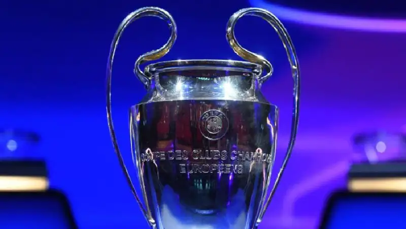 Фавориты Лиги чемпионов успешно провели первые матчи