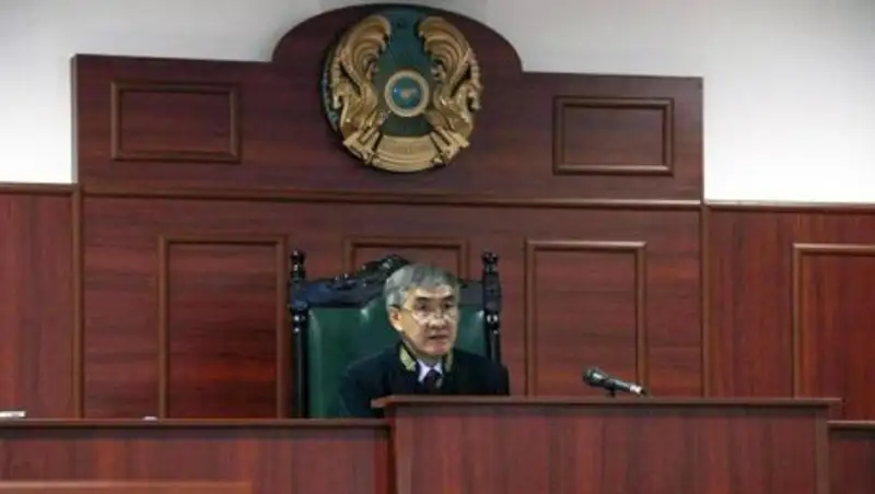 Зачитано обвинительное заключение Кулекбаеву по факту убийства Сотниковой