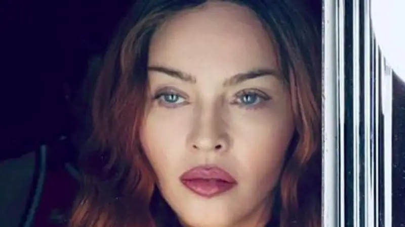 Мадонну госпитализировали в реанимацию с бактериальной инфекцией