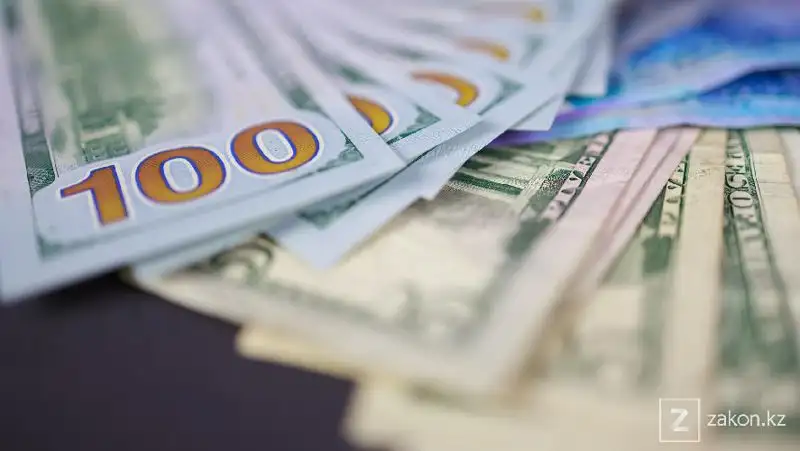 Курс доллара превысил 435 тенге на торгах