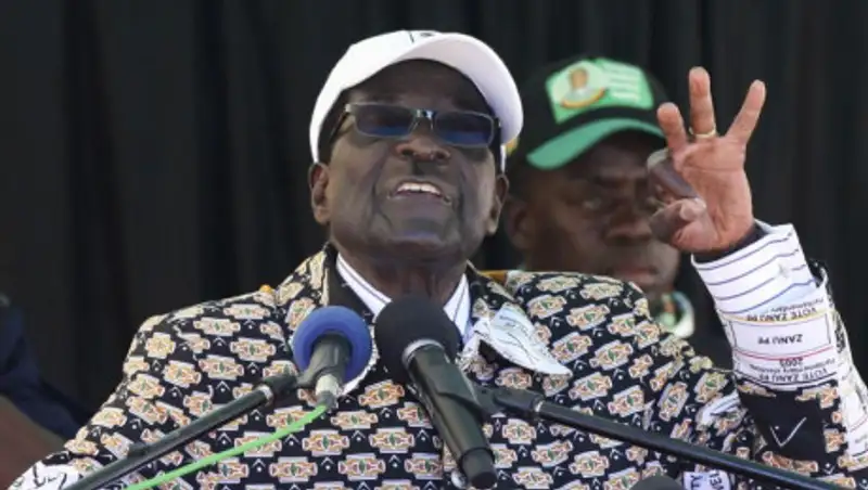 В честь свергнутого президента Зимбабве возведут мавзолей