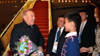 твиттер пресс-секретаря Елбасы, фото - Новости Zakon.kz от 25.04.2019 22:13